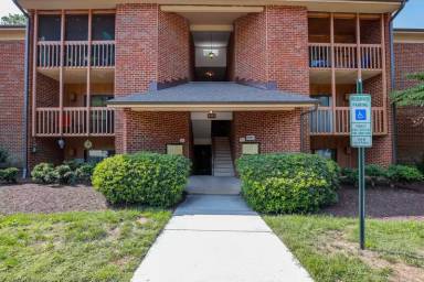 Main picture of 2101 Turtle Creek Dr