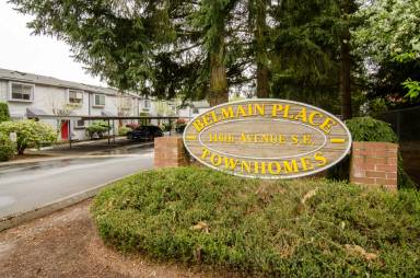 Main picture of 3 146th Ave SE
