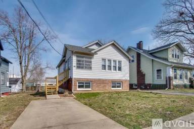 Main picture of 308 Low St