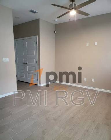 Main picture of 3009 W Kenwood St