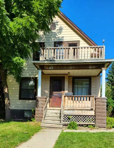 Main picture of 3018 N Oakland Ave