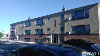 Main picture of 2738 Hessing St