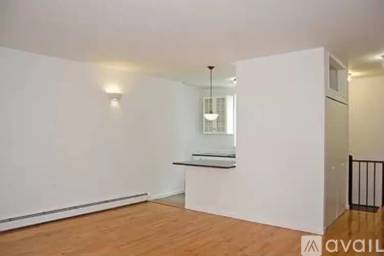 Main picture of 502 W 141st St