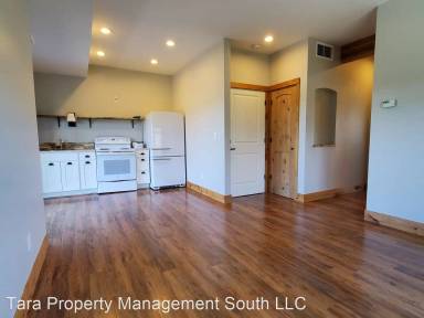 Main picture of 2099 Shore Ave