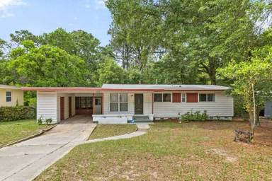 Main picture of 4936 Springhill Dr