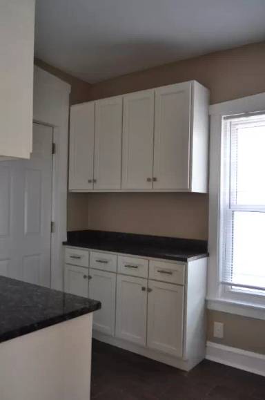 Main picture of 1301 N Keeler Ave