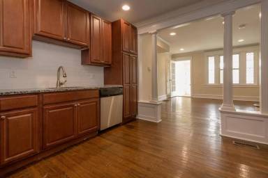 Main picture of 537 E Penn St