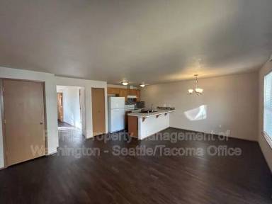 Main picture of 1614 E 34th St