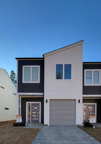 Main picture of 4000 Convergence St