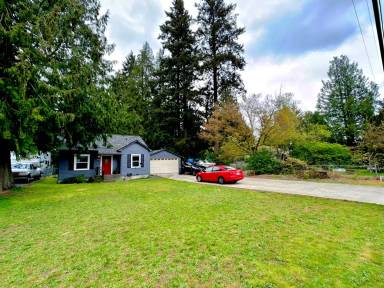 Main picture of 2319 75th St SE