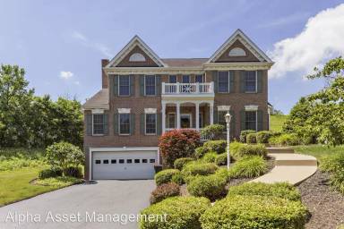 Main picture of 3001 Willowbrook Dr