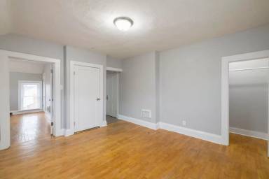 Main picture of 162 7th St