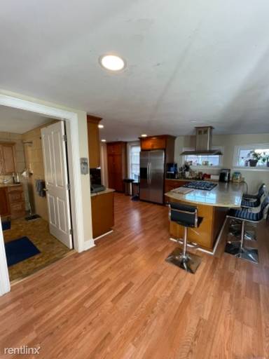 Main picture of 249 Emerson St
