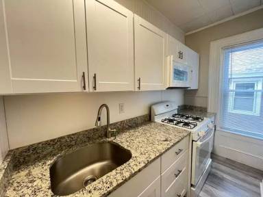 Main picture of 18 Brook St