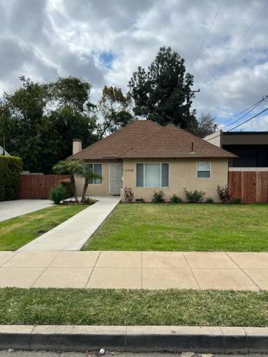 Main picture of 3710 Arboleda St