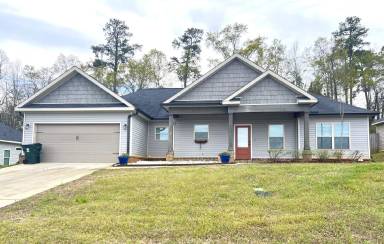 Main picture of 304 Durgin Dr