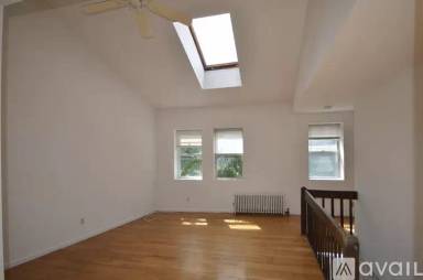 Main picture of 12 Shepard St