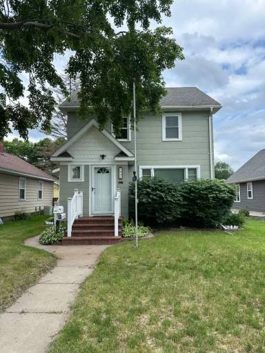 Main picture of 941 Summer St