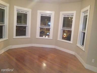Main picture of 9 Medford St