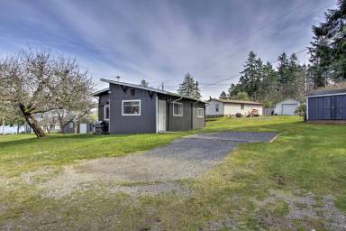 Main picture of 8413-8417 Penny Ln