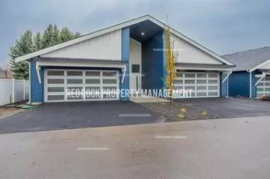 Main picture of 708 S Crescent Ln