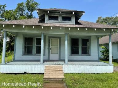 Main picture of 3870 Park St