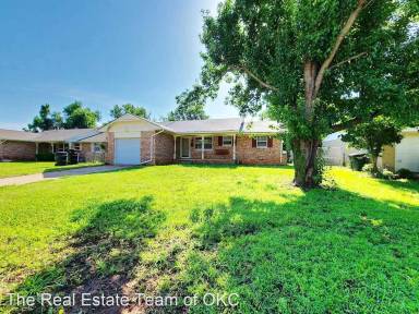Main picture of 2004 Candy Ln