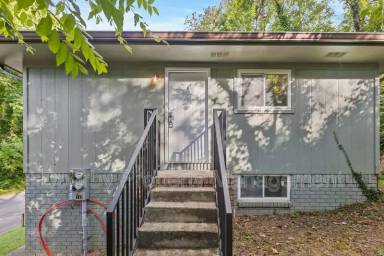 Main picture of 133 W Ridgewood Ave