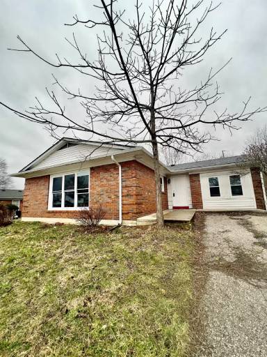 Main picture of 805 Cedarwood Dr