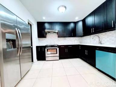 Main picture of 150 26th Ave