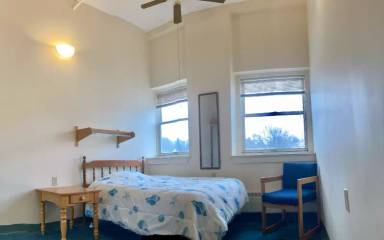 Main picture of 96 Church St