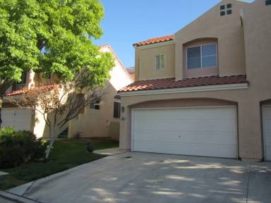 Main picture of 1656 Cloister Ave