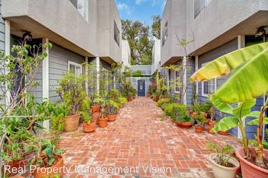 Main picture of 10800 Peach Grove St