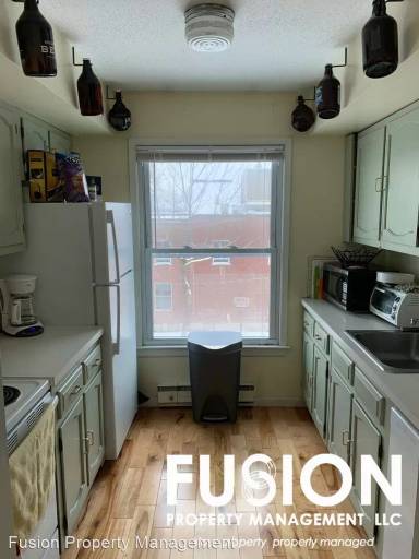 Main picture of 288 Main St