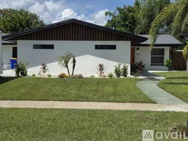 Main picture of 945 Brookview Ln