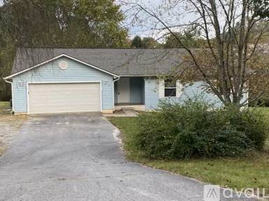Main picture of 4 Belle Meadow Ln