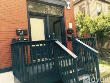 Main picture of 449 Riddle Rd