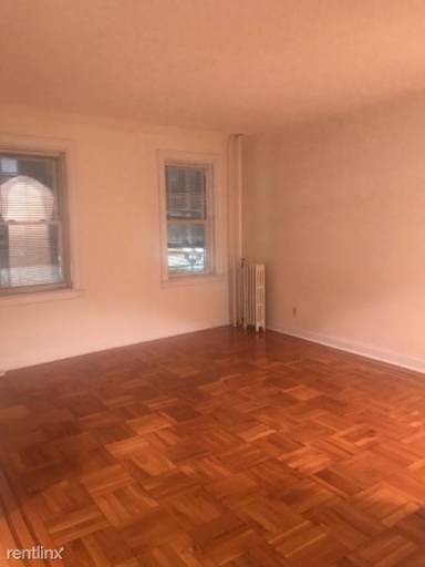 Main picture of 5915 Kennedy Blvd E