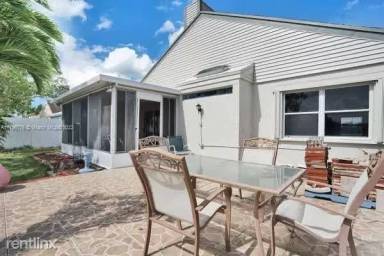 Main picture of 23030 Floralwood Ln