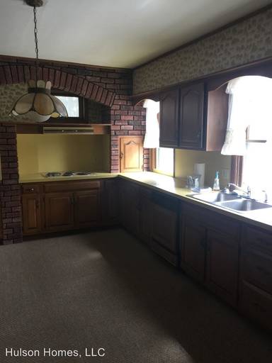 Main picture of 24 W Middle St