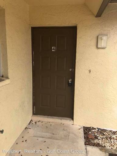 Main picture of 218 SE 16th Pl