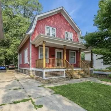 Main picture of 208 Blackhawk St