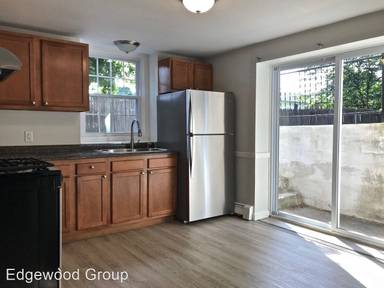 Main picture of 70 Metcalf Ave