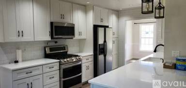 Main picture of 104 Bertie Ct
