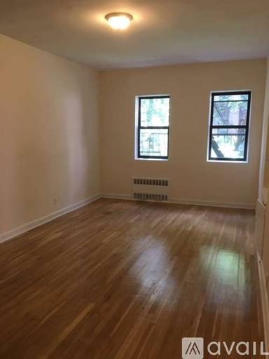 Main picture of 433 E 82nd St