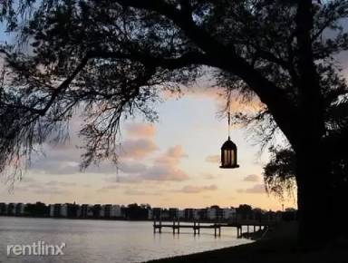 Main picture of Lake Emerald Condo
