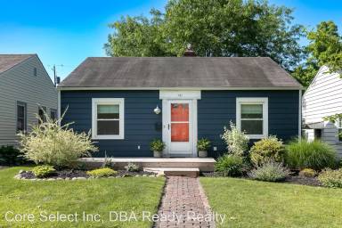 Main picture of 321 E Royal Forest Blvd