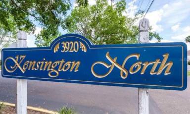 Main picture of 3870 SW 20th Ave