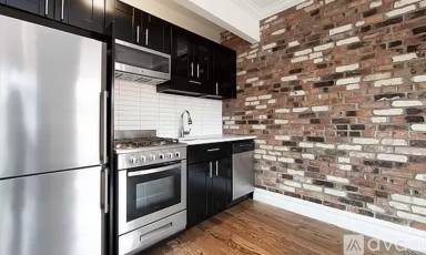 Main picture of 396 E 12 Th St New York, NY 10003