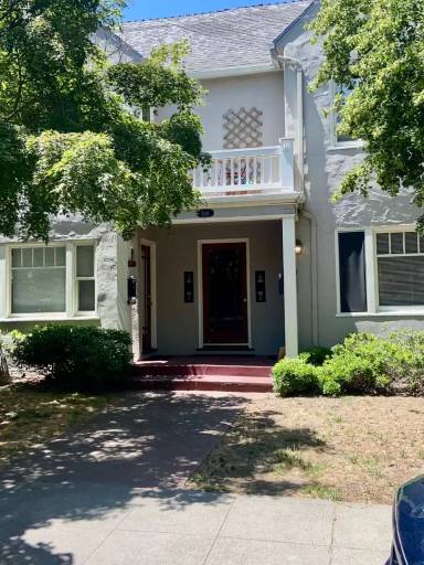 Main picture of 920 35th St
